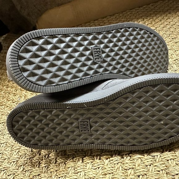 FRYE ASTOR CHUKKA CHARCOAL NEW